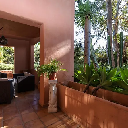 Piso Espacioso En La Milla De Oro De * Марбелья