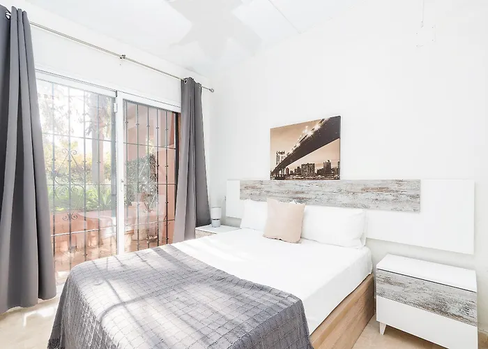 Piso Espacioso En La Milla De Oro De *