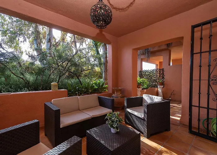 Piso Espacioso En La Milla De Oro De *