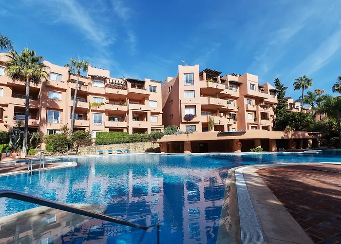 Piso Espacioso En La Milla De Oro De * 马尔韦利亚